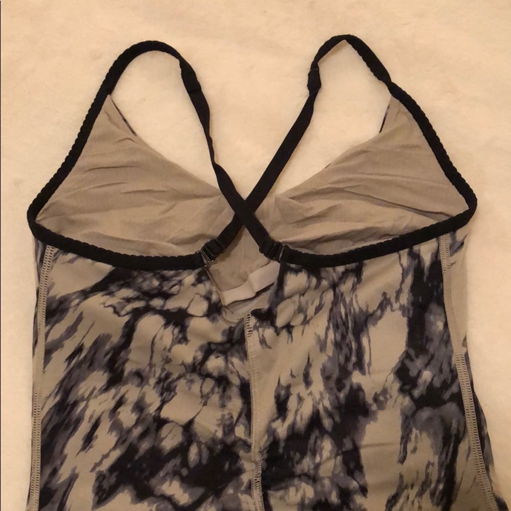 Lululemon Tanktop - Picture 4 of 5